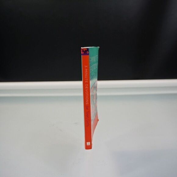 3-Minute Devotions for Teen Girls 180 Encouraging Readings 2015 Paperback - Picture 2 of 9